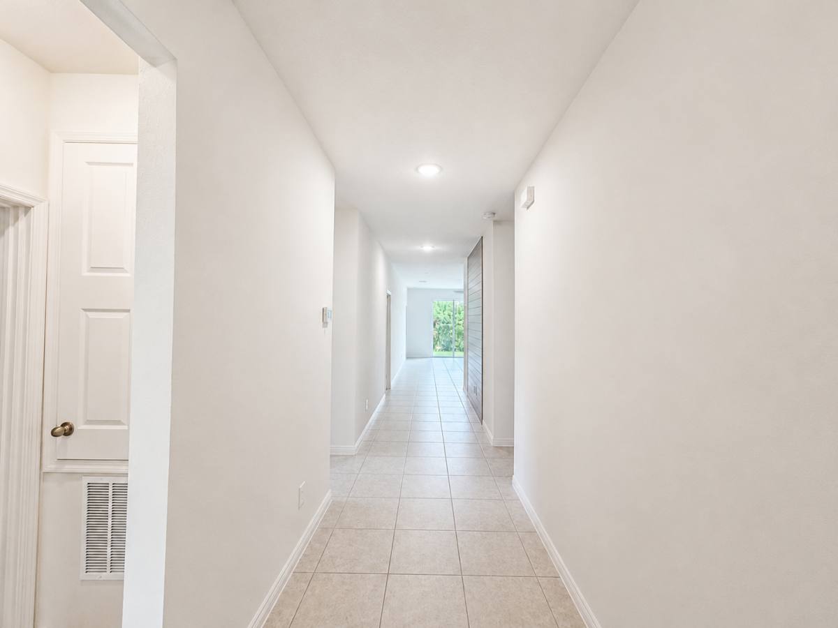 House for rent at 214 Tarpon Bay Blvd, Haines City, FL 33844