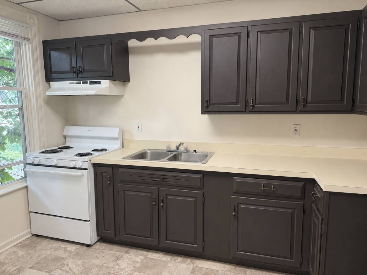Apartment for rent at 537 W King St, Lancaster, PA 17603