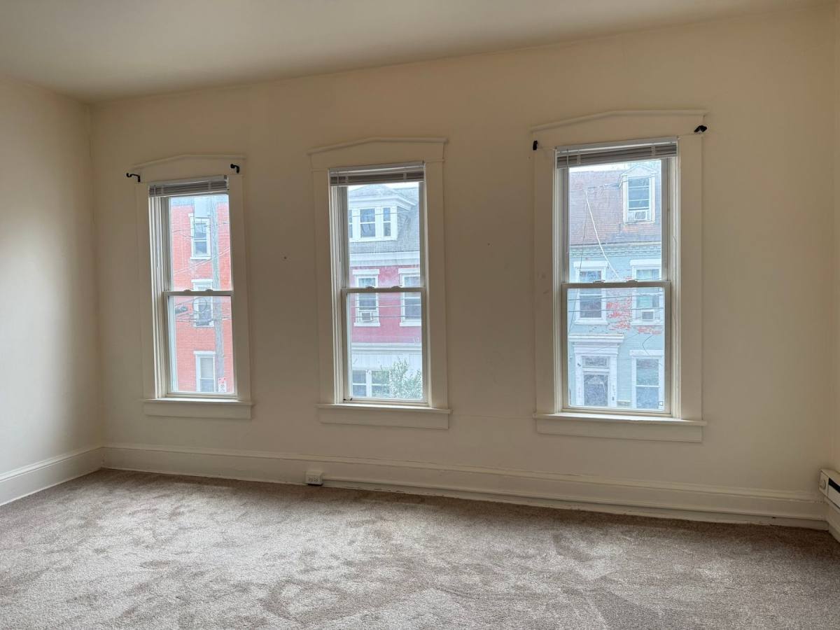 Apartment for rent at 537 W King St, Lancaster, PA 17603