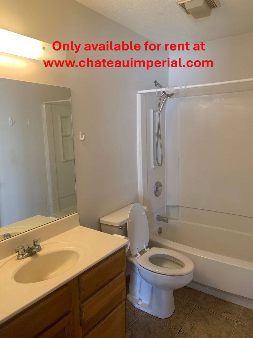 Apartment for rent at 610-616 W F St, Hastings, NE 68901