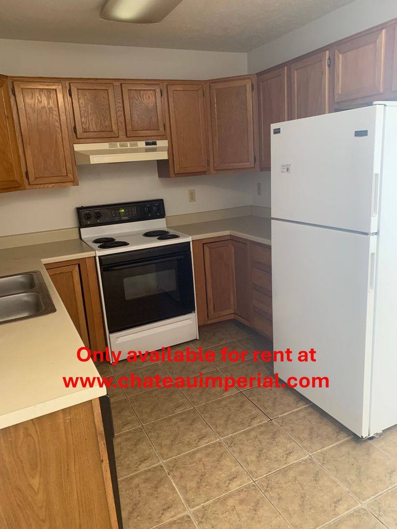 Apartment for rent at 610-616 W F St, Hastings, NE 68901