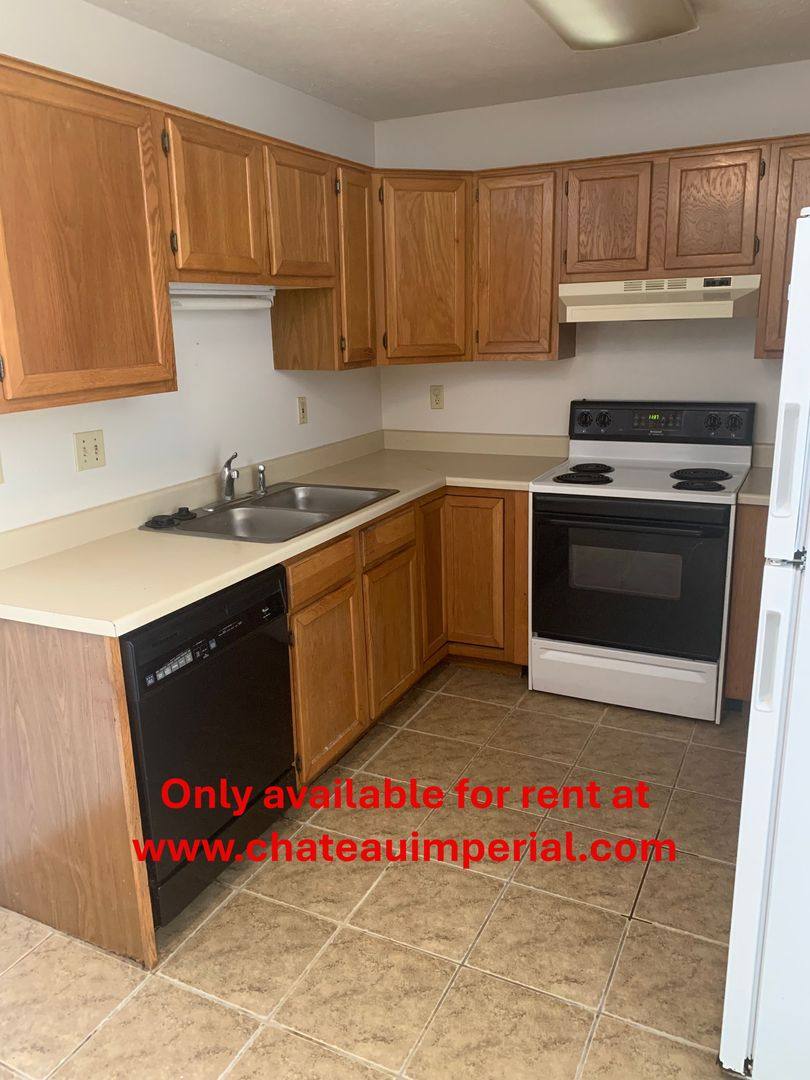 Apartment for rent at 610-616 W F St, Hastings, NE 68901