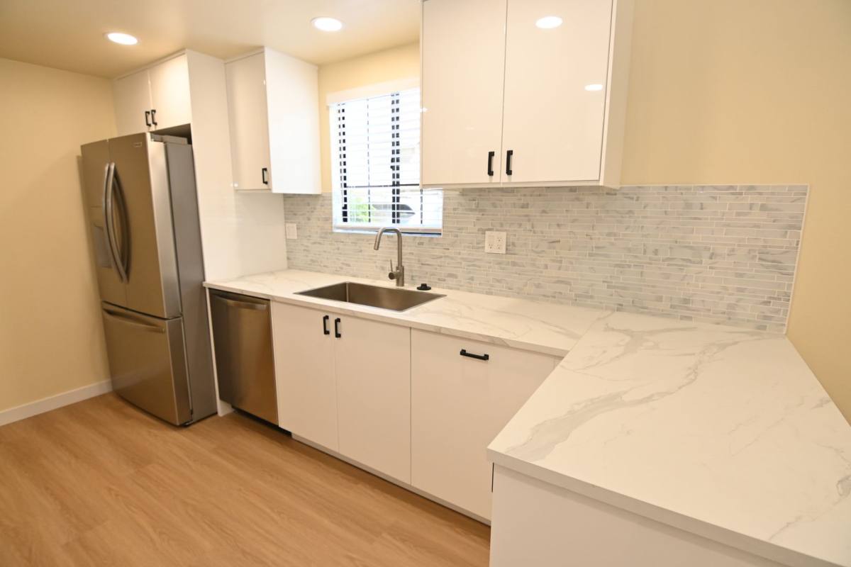 Townhouse for rent at 347 W Rincon Ave, Campbell, CA 95008