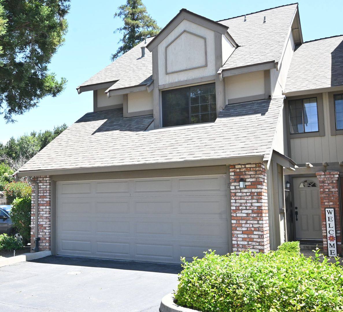 Townhouse for rent at 347 W Rincon Ave, Campbell, CA 95008