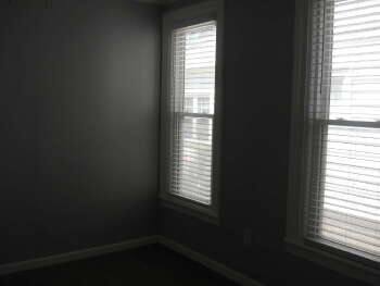 Townhouse for rent at 193 S Transit St, Lockport, NY 14094