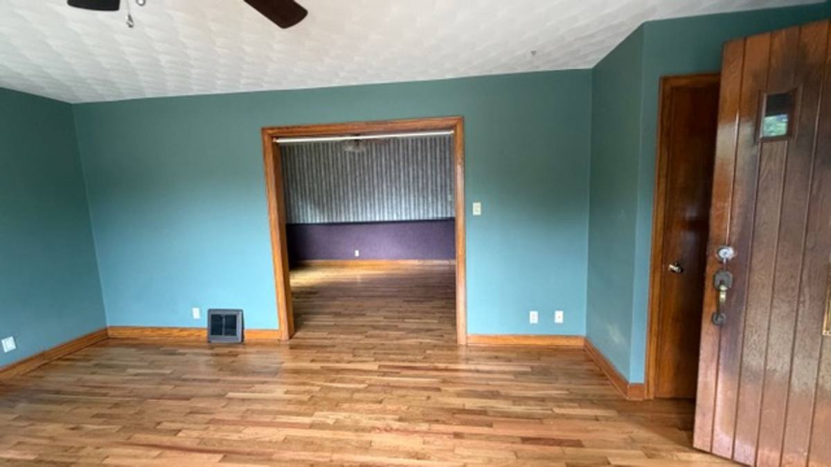 House for rent at 520 W Eighth St, Washington, MO 63090