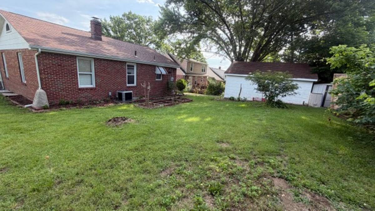 House for rent at 520 W Eighth St, Washington, MO 63090