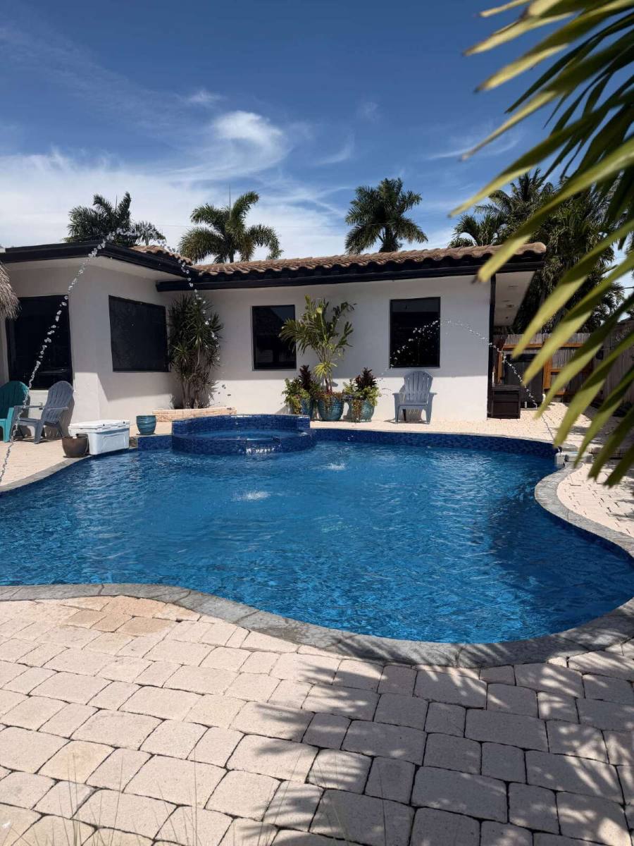 House for rent at 2264 SE 10th Court, Pompano Beach, FL 33062