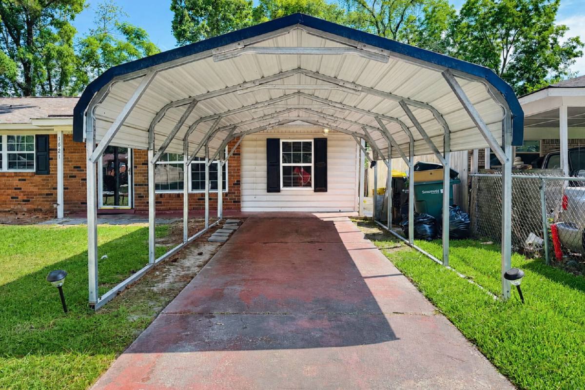 House for rent at 1621 Cloverdale Dr, Savannah, GA 31415