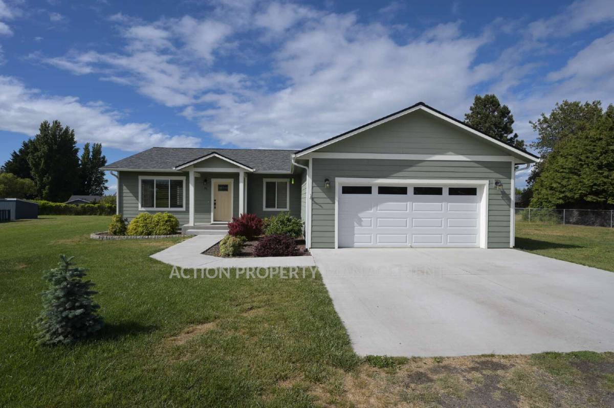 House for rent at 41 Victoria View St, Sequim, WA 98382