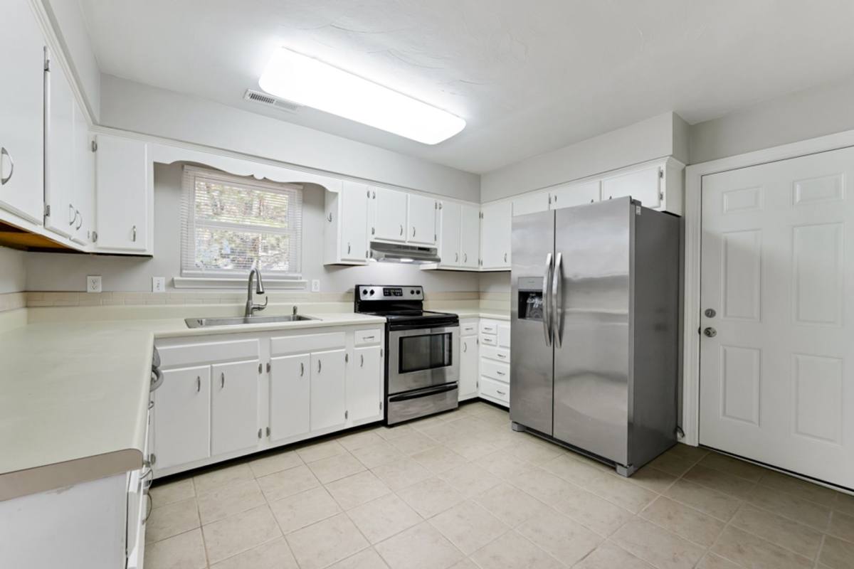 House for rent at 517 Norman Lane, Virginia Beach, VA 23452