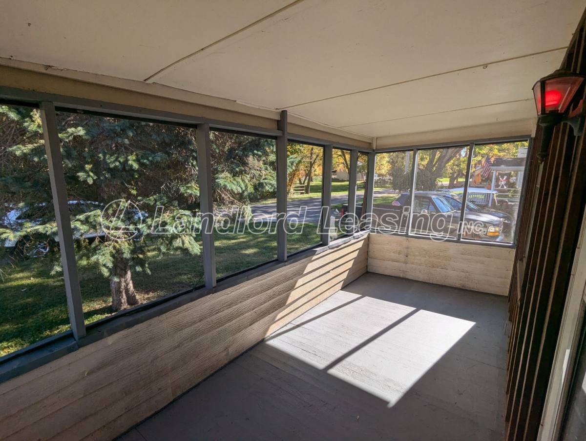 House for rent at 352 Broadway St, Amherst, OH 44001