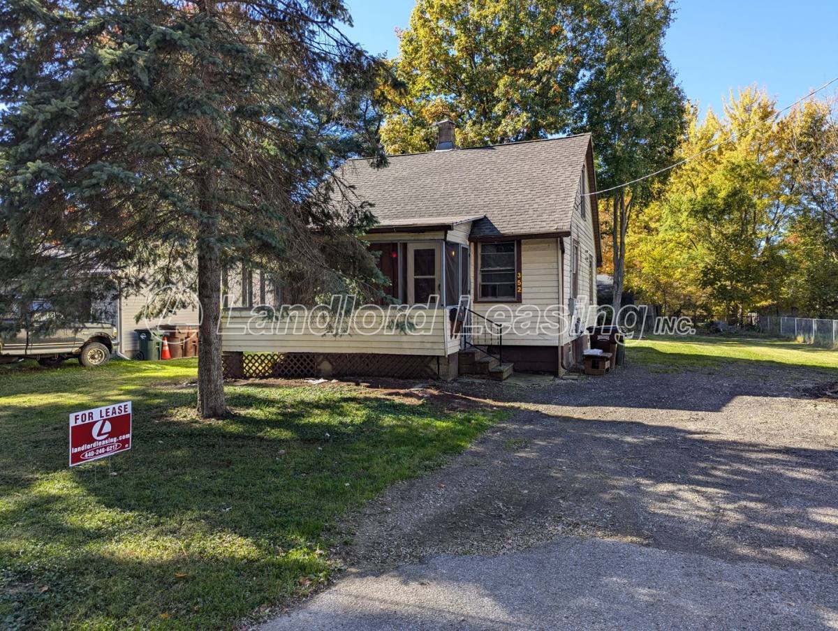 House for rent at 352 Broadway St, Amherst, OH 44001