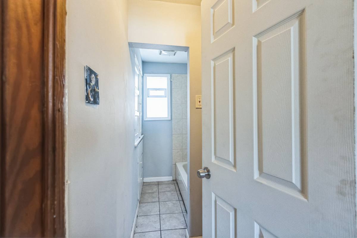 Apartment for rent at 159 Royal Ave, Buffalo, NY 14207