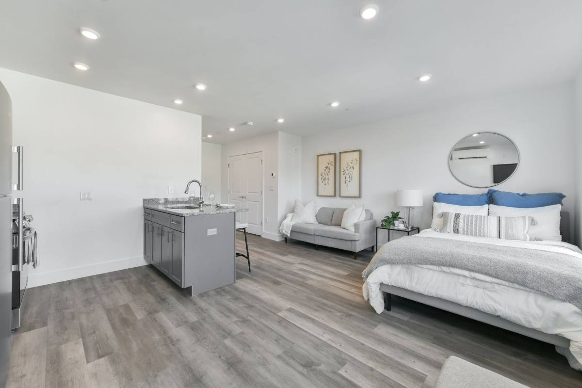 Apartment for rent at 585 Essex St, Lynn, MA 01902