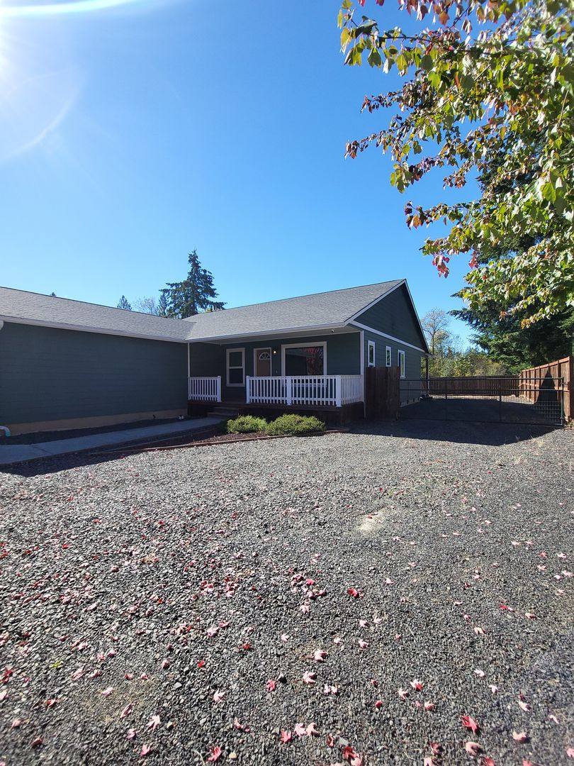 House for rent at 303 Parkside Loop, Winlock, WA 98596