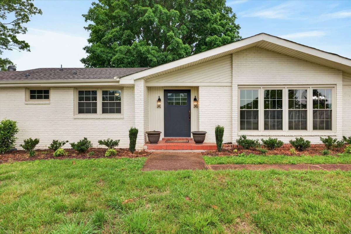 House for rent at 306 Locust Rd, Clarksville, TN 37043