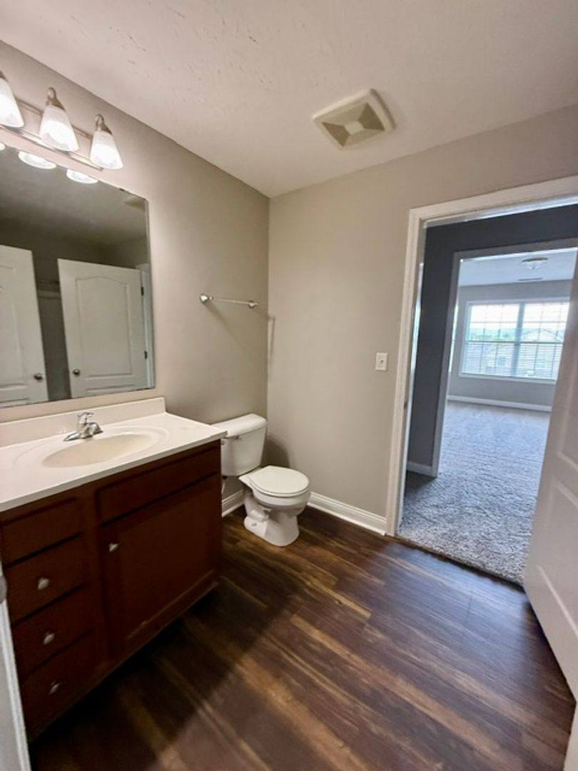 Apartment for rent at 272 Audley Ave, Bowling Green, KY 42101