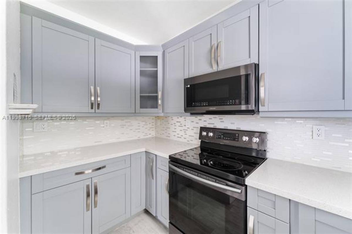 House for rent at 379 NE 31st Ave, Homestead, FL 33033
