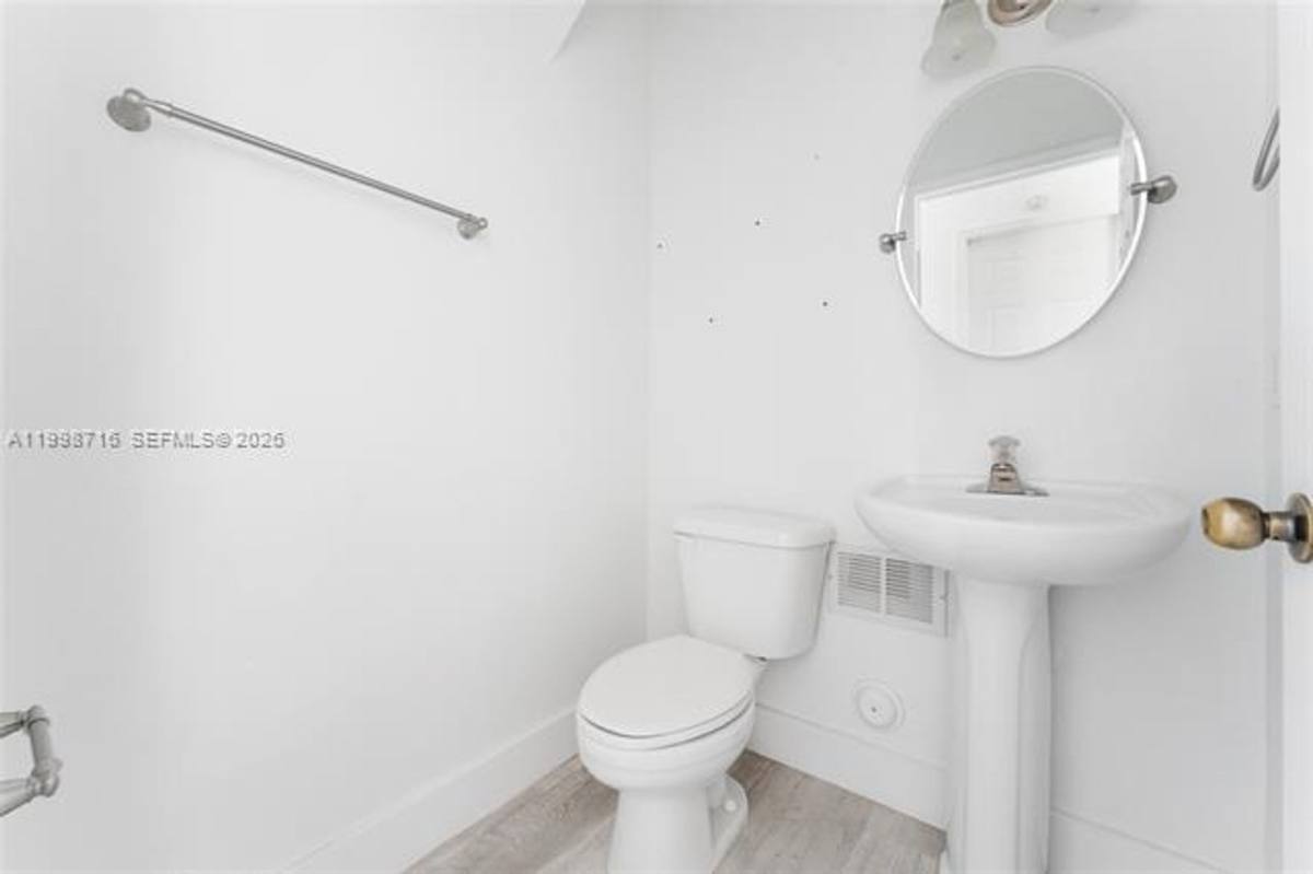 House for rent at 379 NE 31st Ave, Homestead, FL 33033