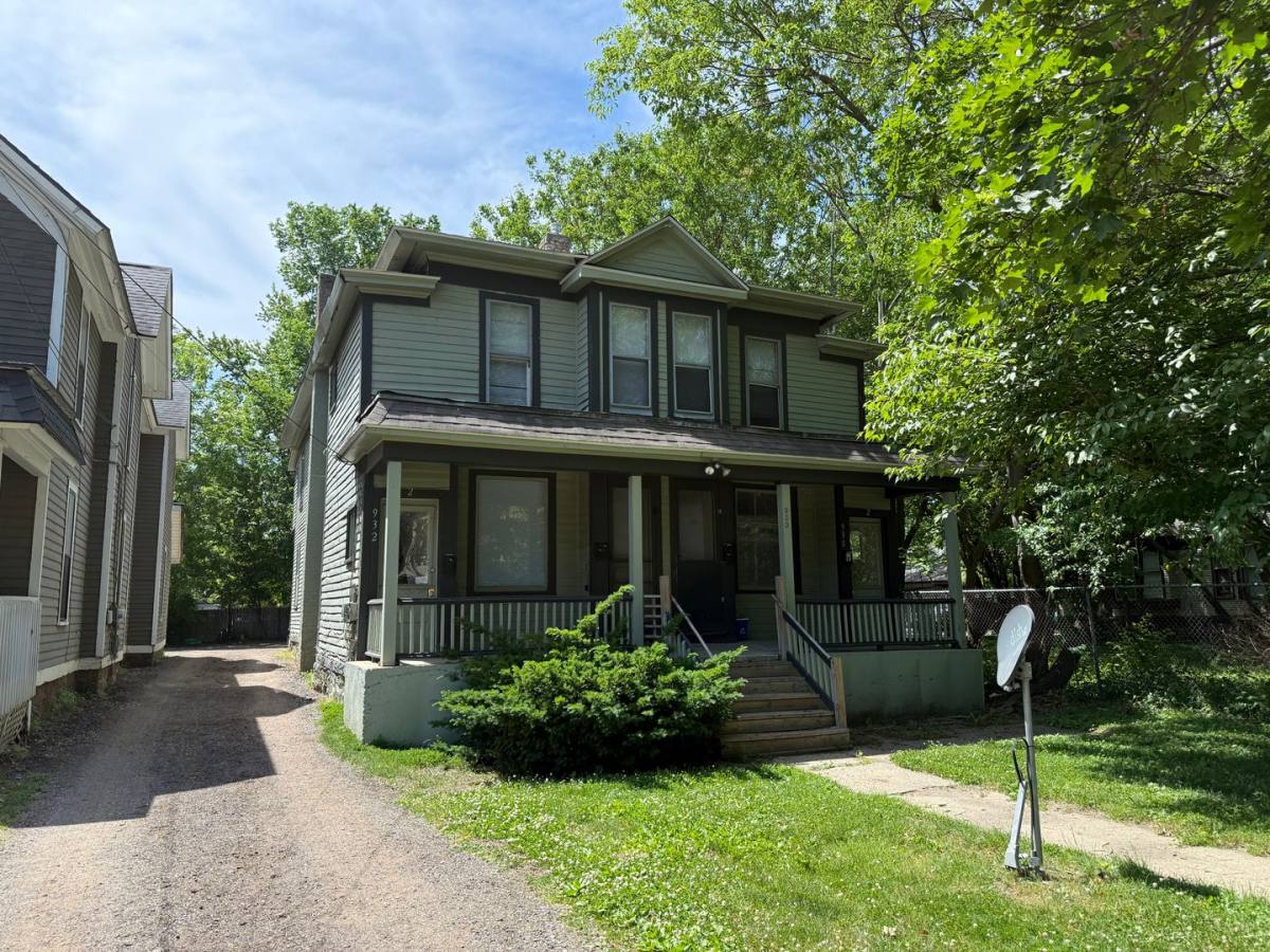 Apartment for rent at 930-932 S Park, Kalamazoo, MI 49001