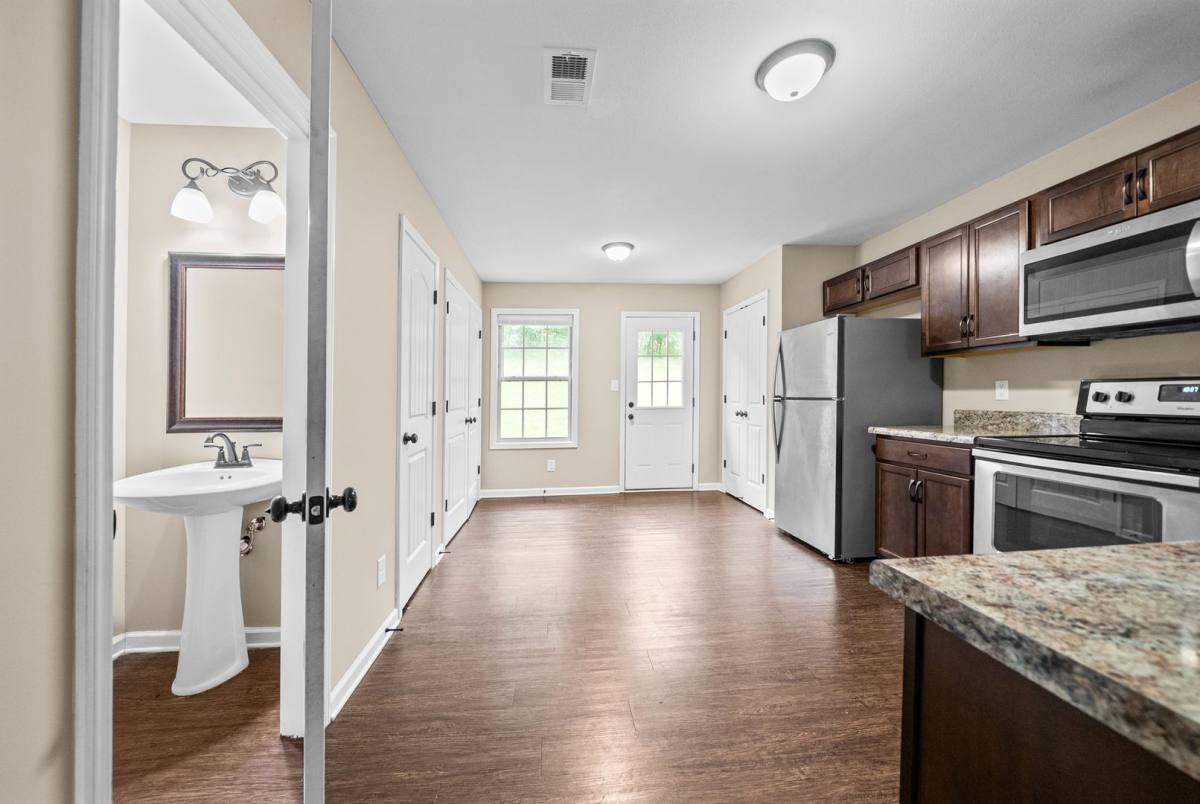 Apartment for rent at 148 Center Pointe Dr, Clarksville, TN 37040