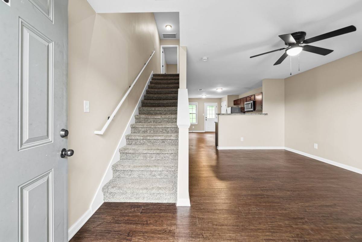 Apartment for rent at 148 Center Pointe Dr, Clarksville, TN 37040