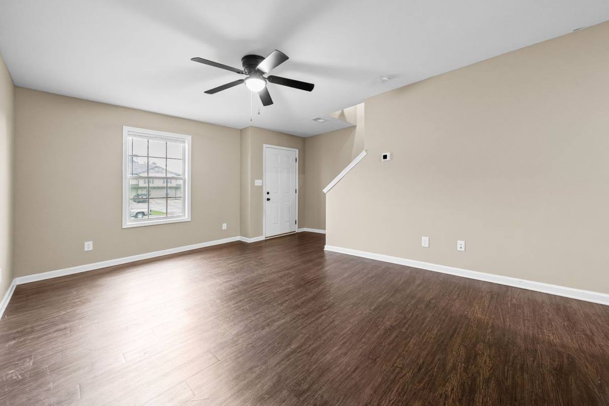 Apartment for rent at 148 Center Pointe Dr, Clarksville, TN 37040