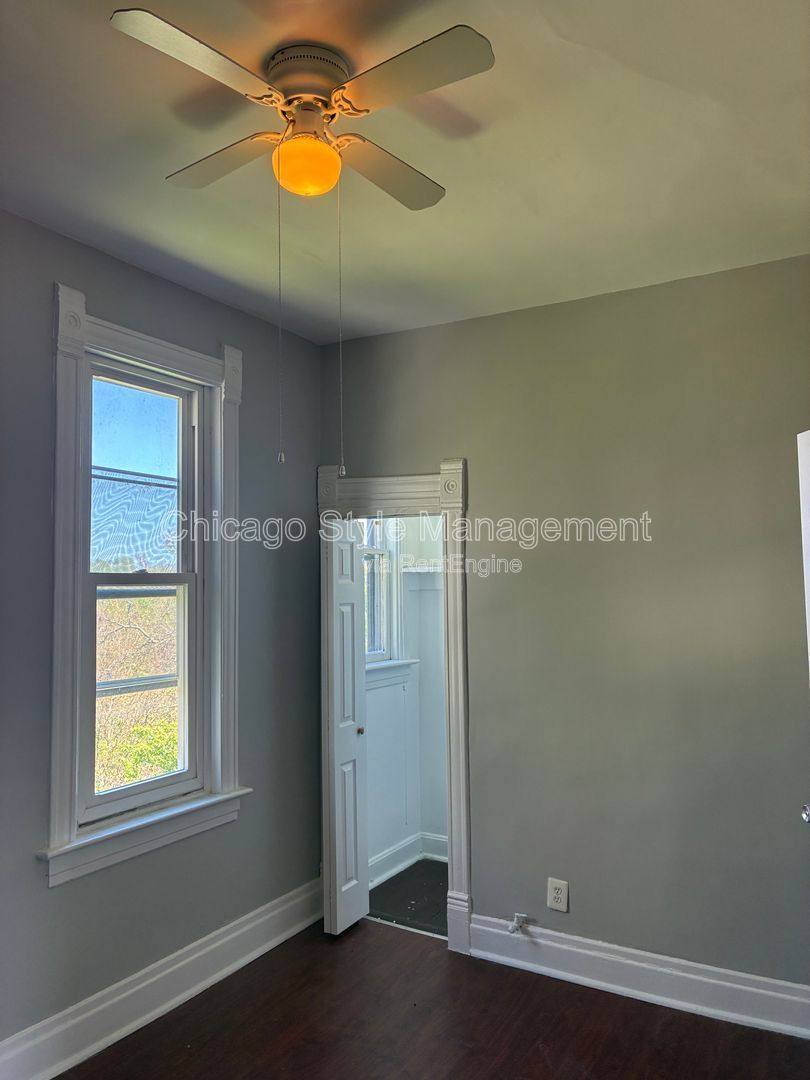 Apartment for rent at 9035 S Burley Ave, Chicago, IL 60617