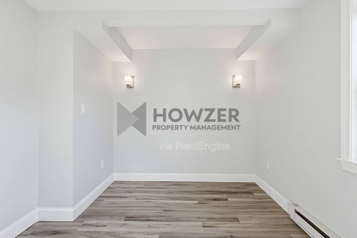 Apartment for rent at 35 Riverside Dr #2R, Buzzards Bay, MA 02532