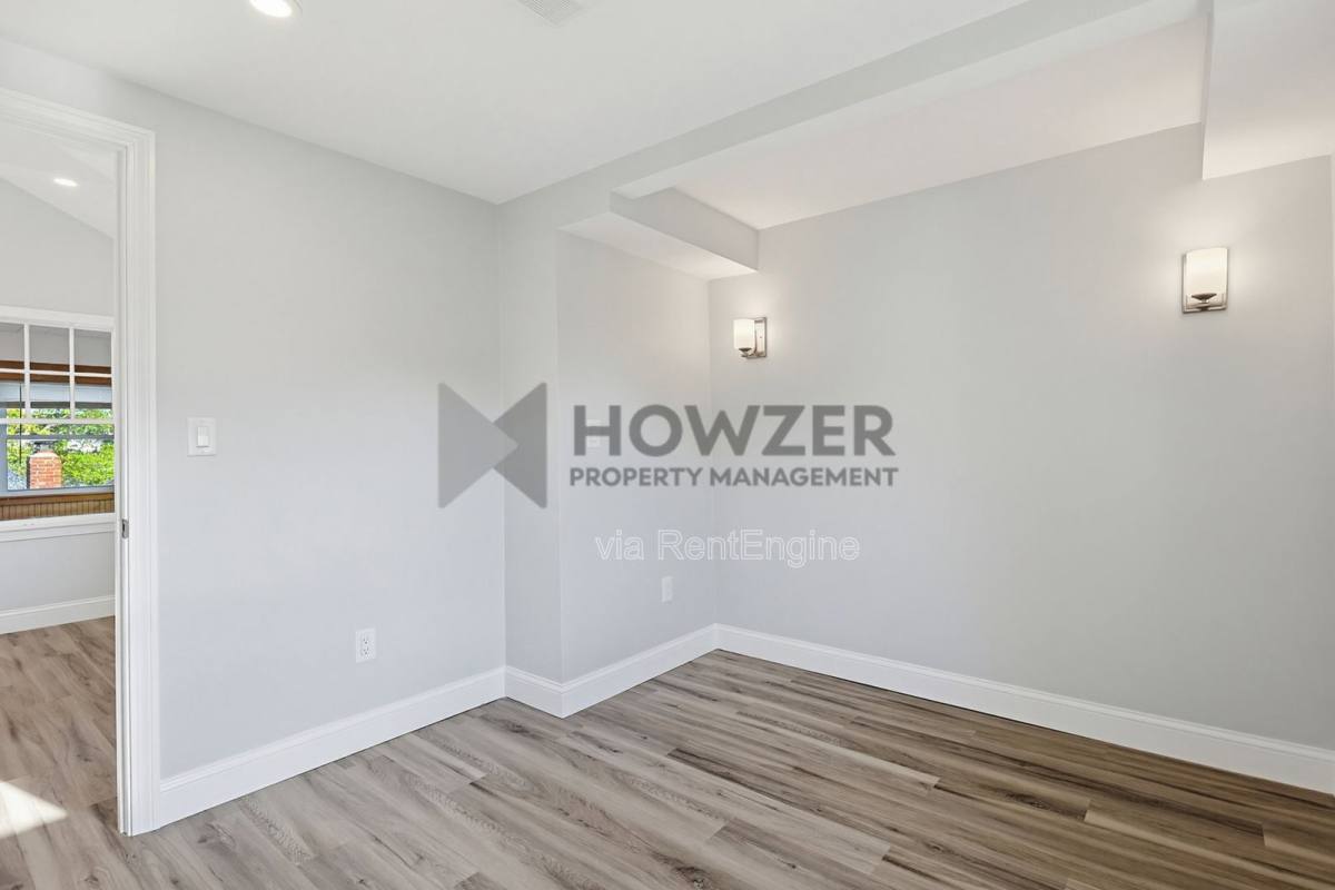 Apartment for rent at 35 Riverside Dr #2R, Buzzards Bay, MA 02532