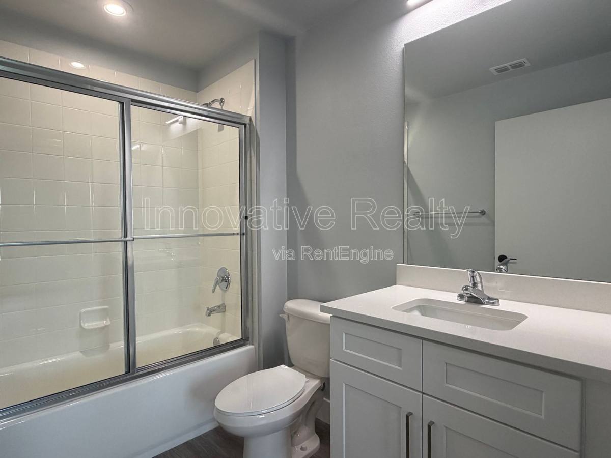 Apartment for rent at 2240 Florida Dr, Deltona, FL 32738