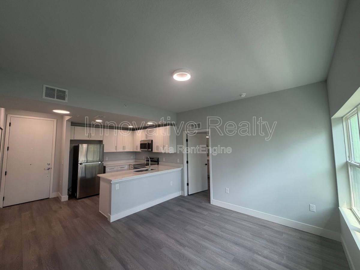 Apartment for rent at 2240 Florida Dr, Deltona, FL 32738