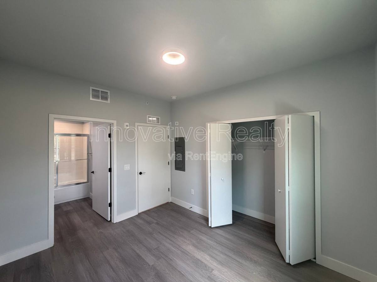 Apartment for rent at 2240 Florida Dr, Deltona, FL 32738