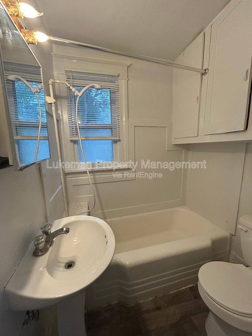 Apartment for rent at 420 Pearl St, Kalamazoo, MI 49007