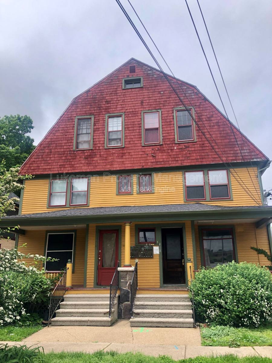 Apartment for rent at 420 Pearl St, Kalamazoo, MI 49007