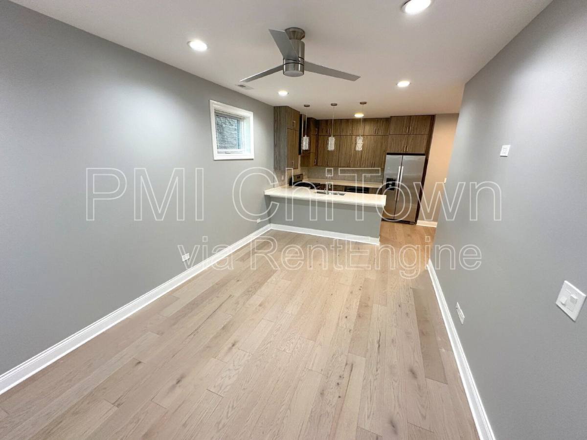 Condo for rent at 4952 S Michigan Ave #1, Chicago, IL 60615