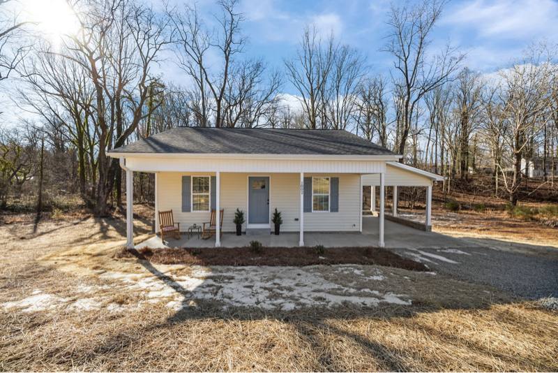 House for rent at 1802 Rominger Rd, Winston Salem, NC 27127