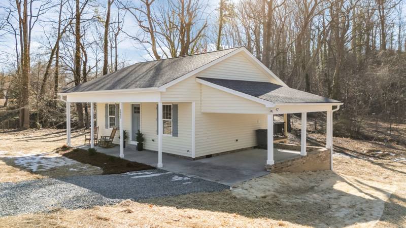House for rent at 1802 Rominger Rd, Winston Salem, NC 27127