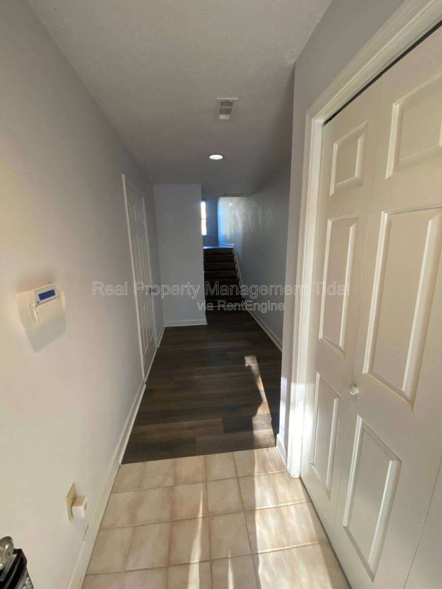 Townhouse for rent at 610 Guy Lane, Newport News, VA 23602