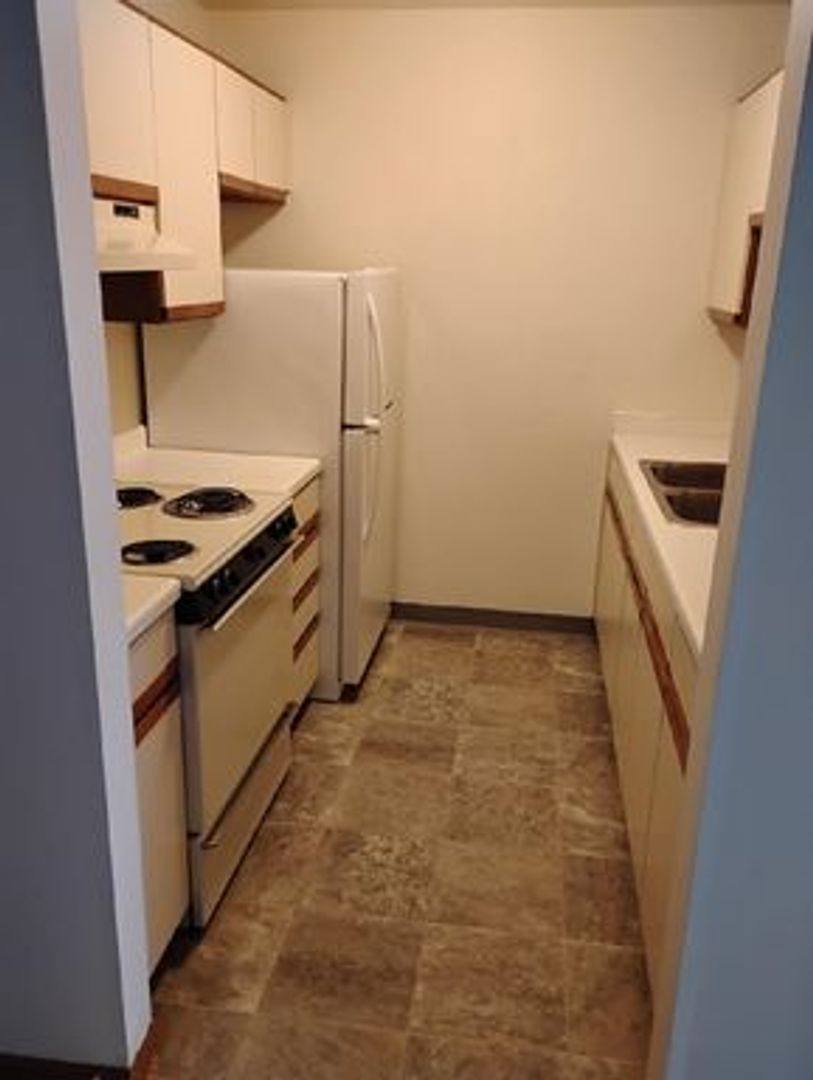 Apartment for rent at 112 Gillette St, Pardeeville, WI 53954
