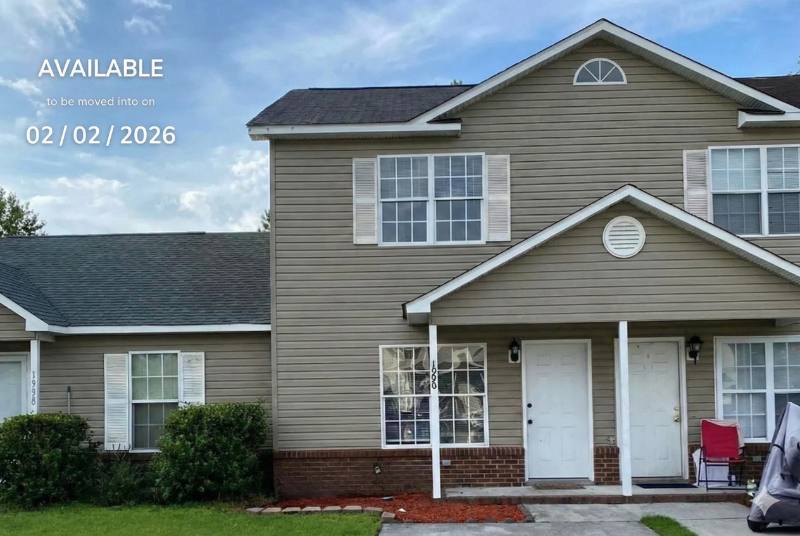 Townhouse for rent at 1996 W Brandymill Lane, Jacksonville, NC 28546
