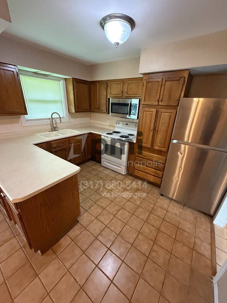 House for rent at 951 Pawnee Rd, Carmel, IN 46032