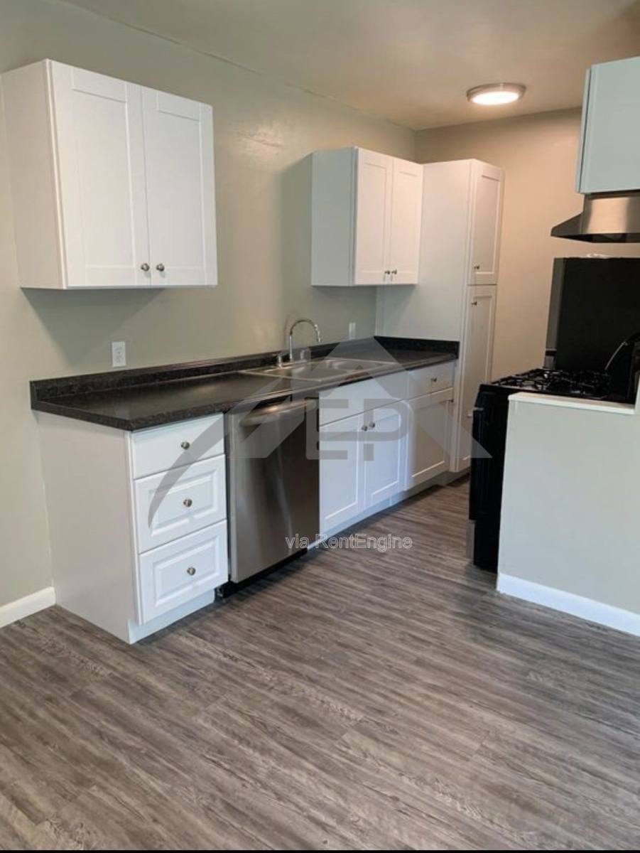 Apartment for rent at 207 E Hurd St #3, Edmond, OK 73034