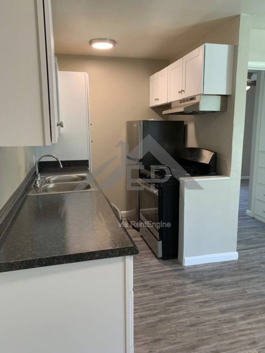 Apartment for rent at 207 E Hurd St #3, Edmond, OK 73034