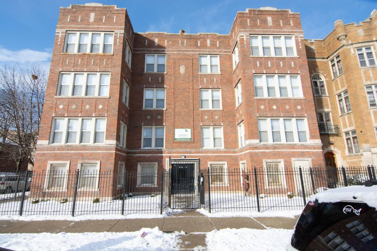 Apartment for rent at 8056 S Marshfield Ave, Chicago, IL 60620