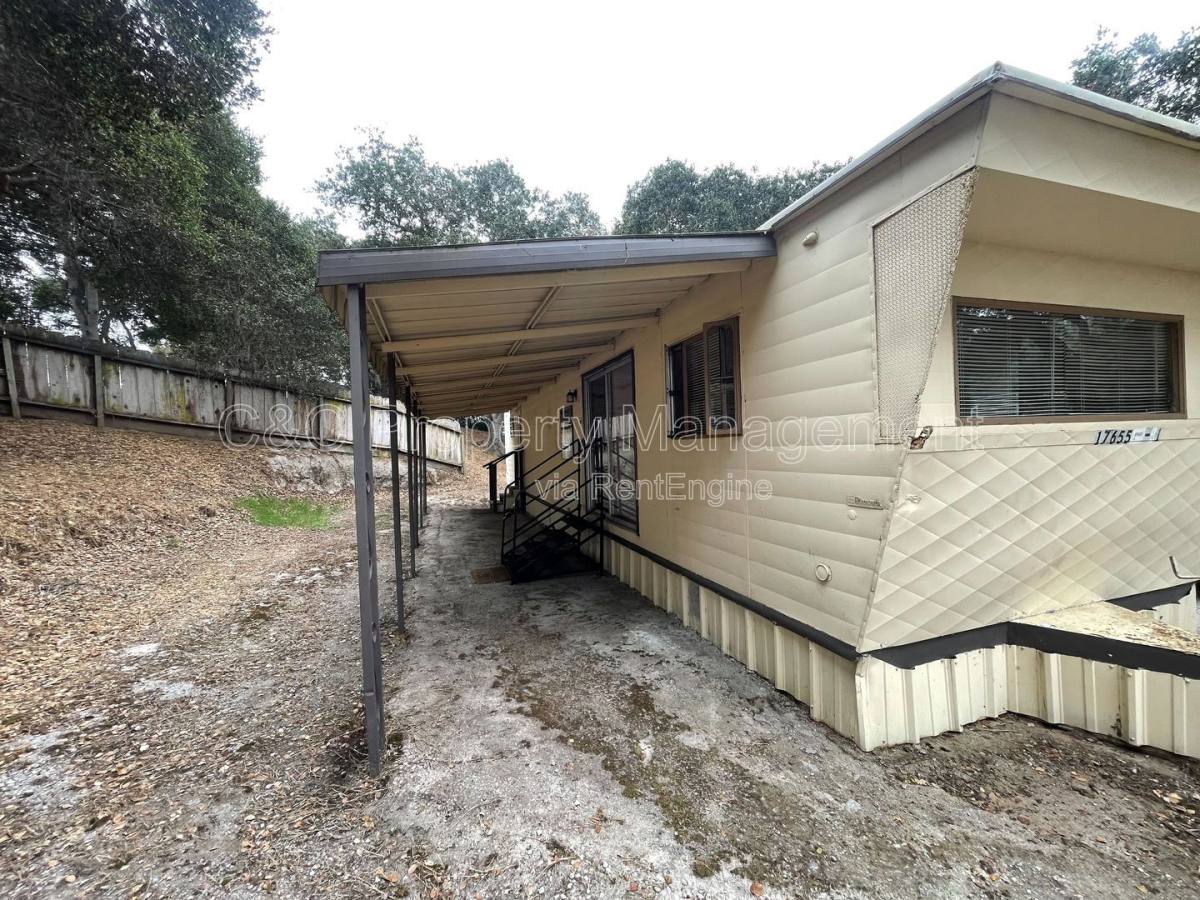 Apartment for rent at 17653-17663 Vierra Canyon Rd #17655, Salinas, CA 93907