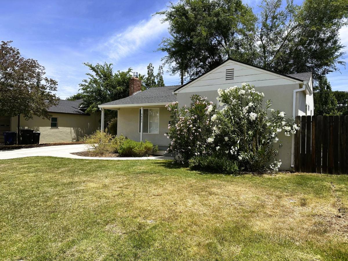 House for rent at 3431 58th St, Sacramento, CA 95820
