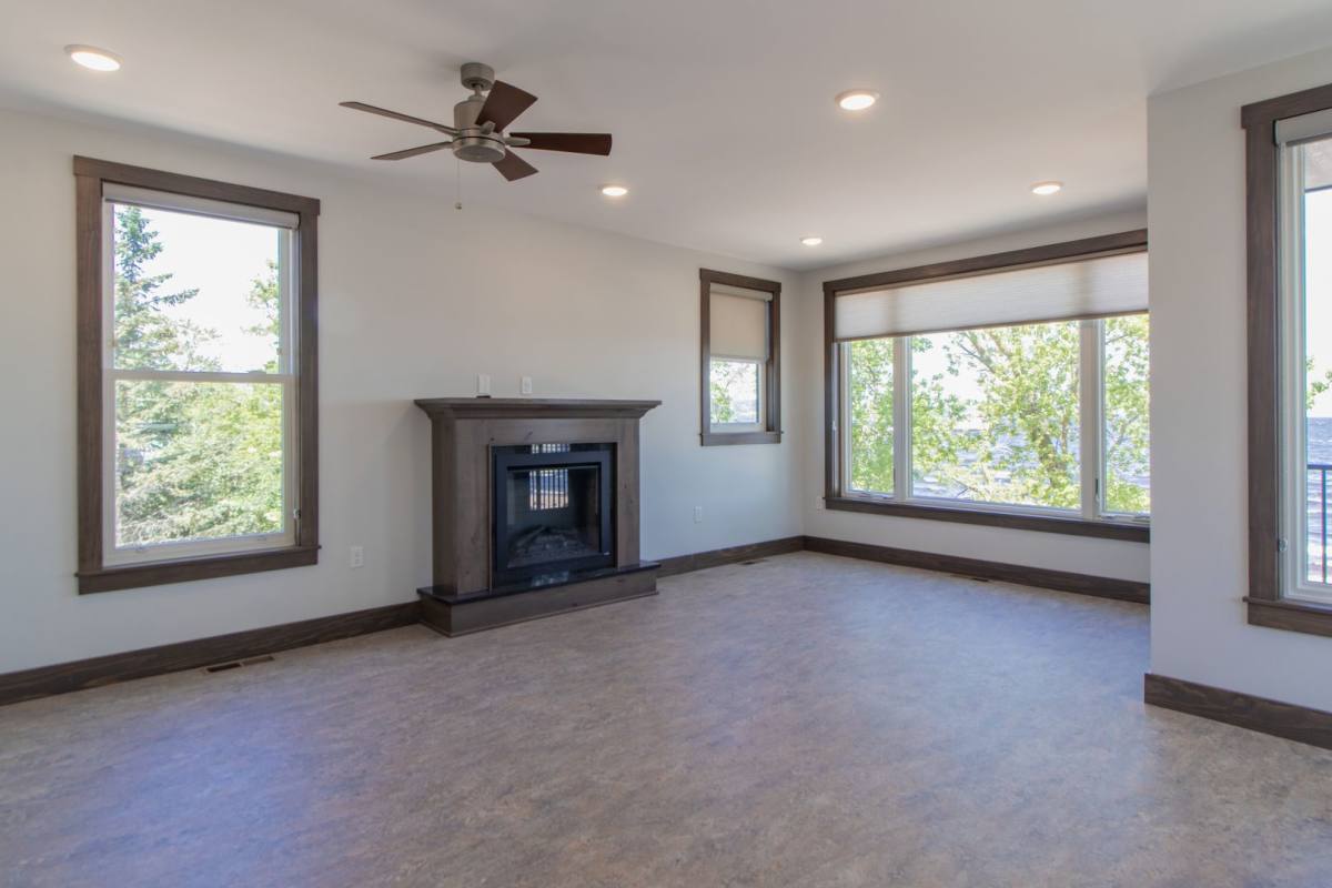 Apartment for rent at 802 Lake Ave S #2, Duluth, MN 55802