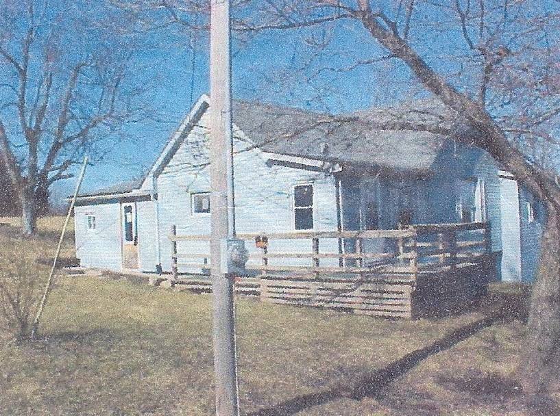House for rent at 301 Second Ave, Laredo, MO 64652